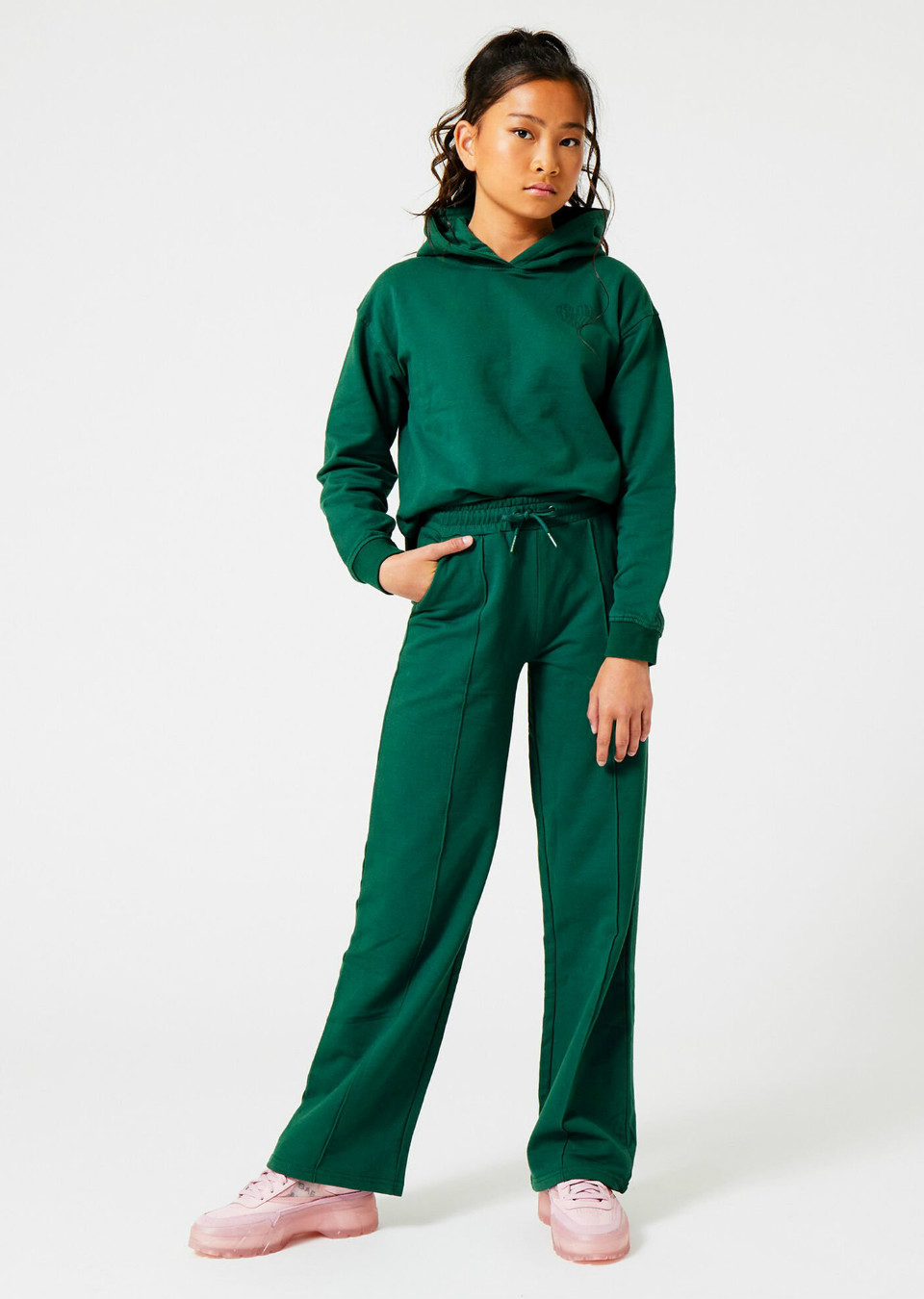 Xu Ling Teenagers The Specials