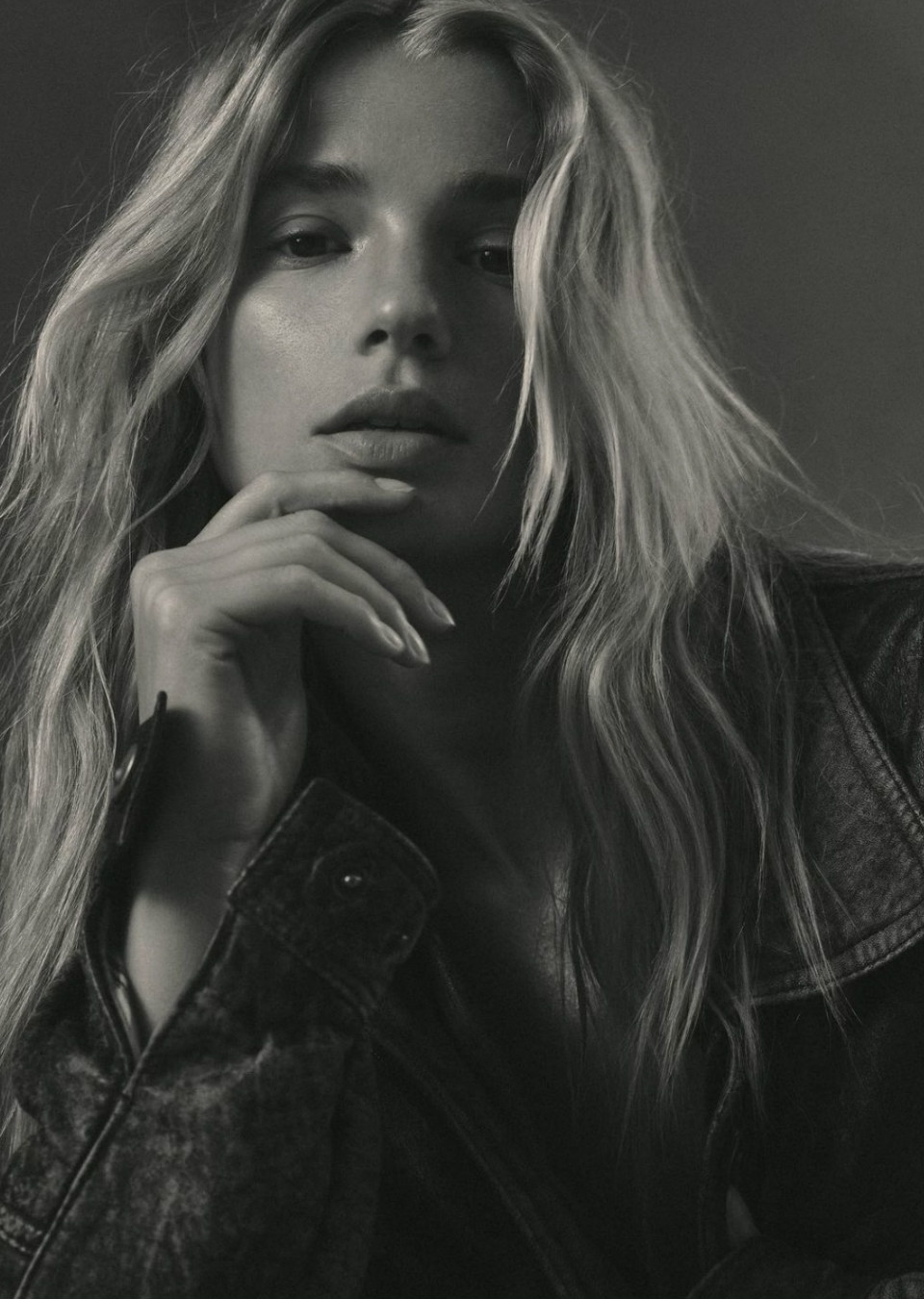 Grace Hodge Mainboard Touché Models