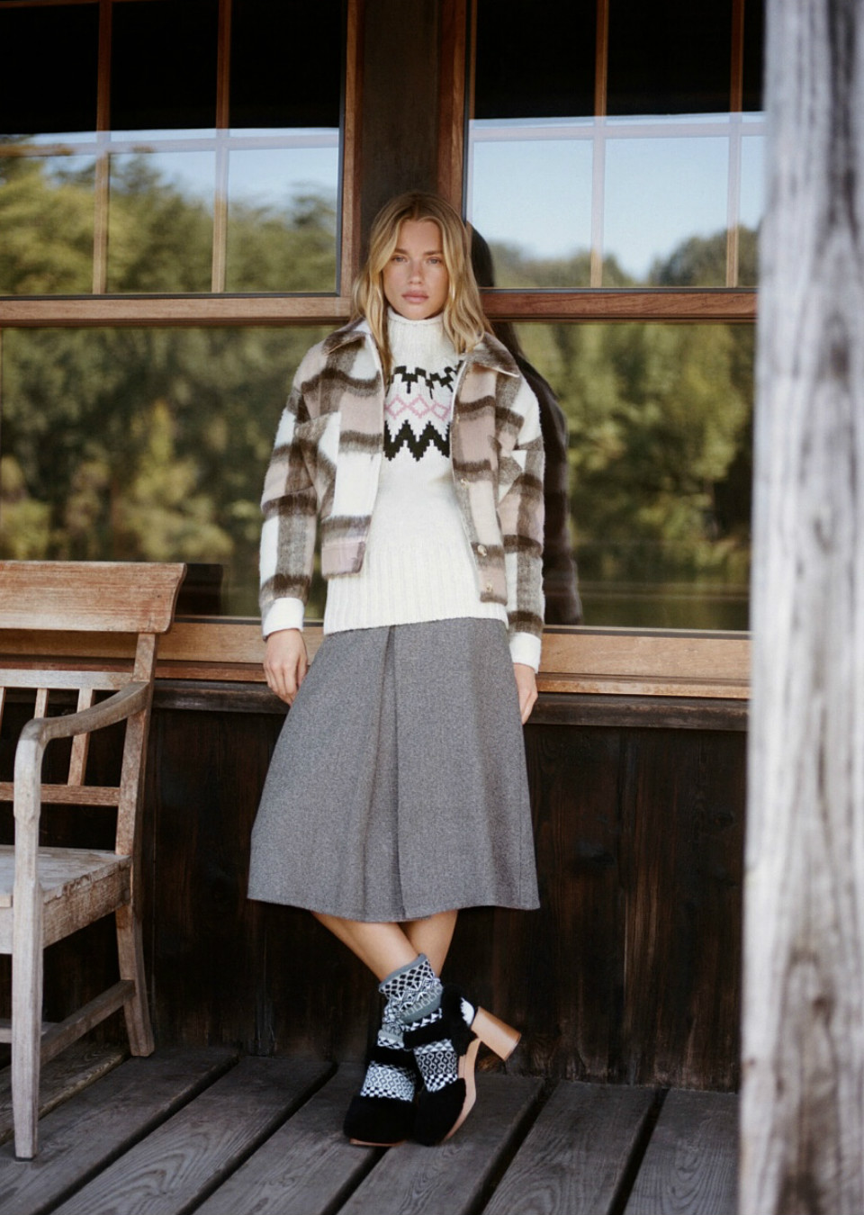 Grace Hodge Mainboard Touché Models