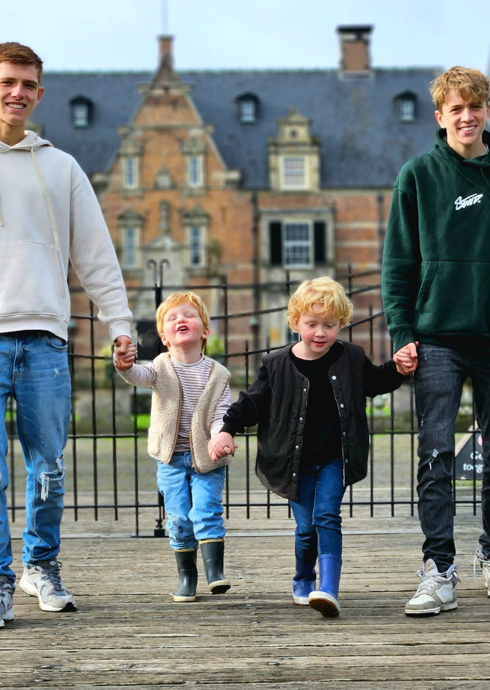 Familie Bool Family The Specials