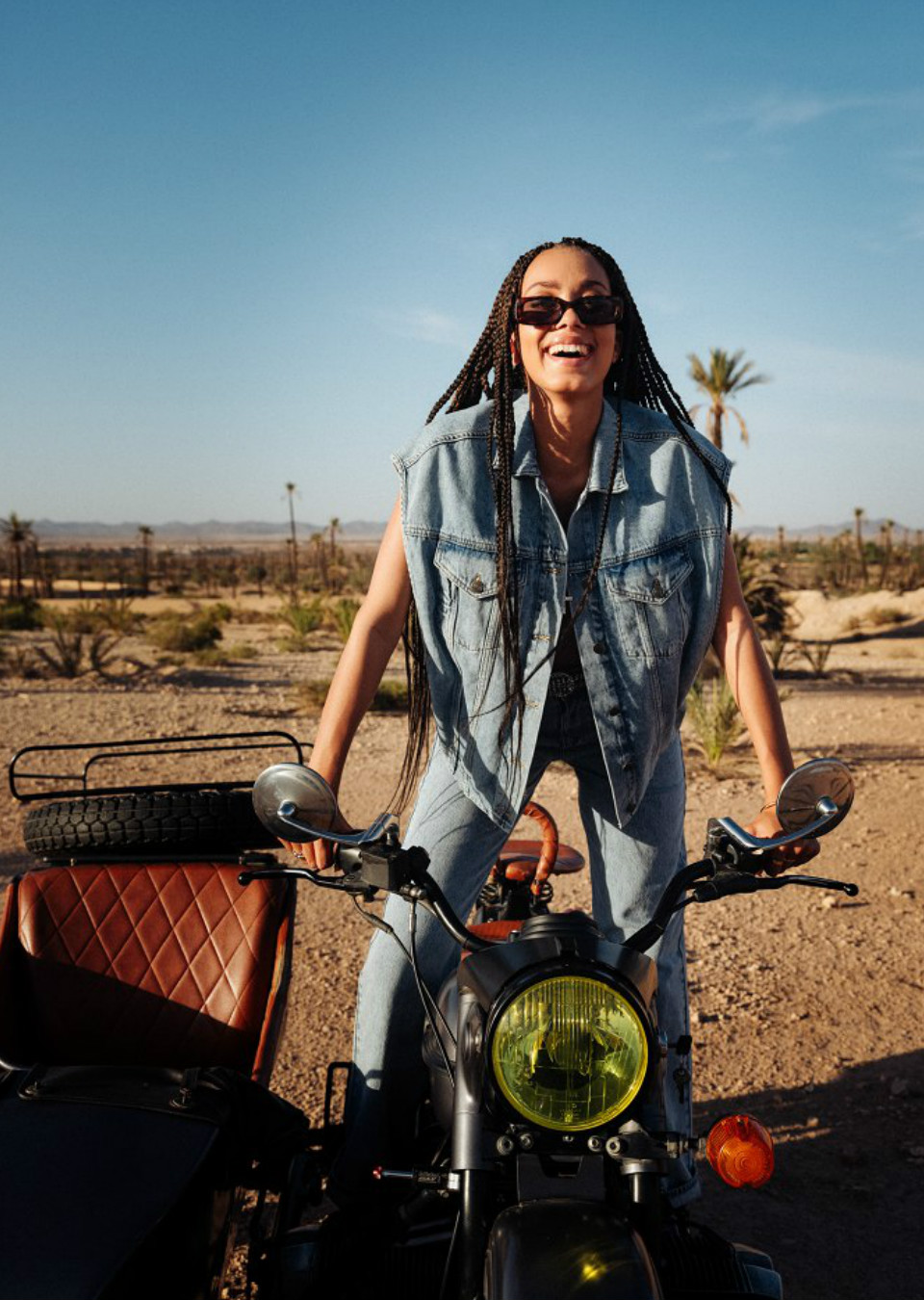 Lucia van der Knaap Mainboard Touché Models