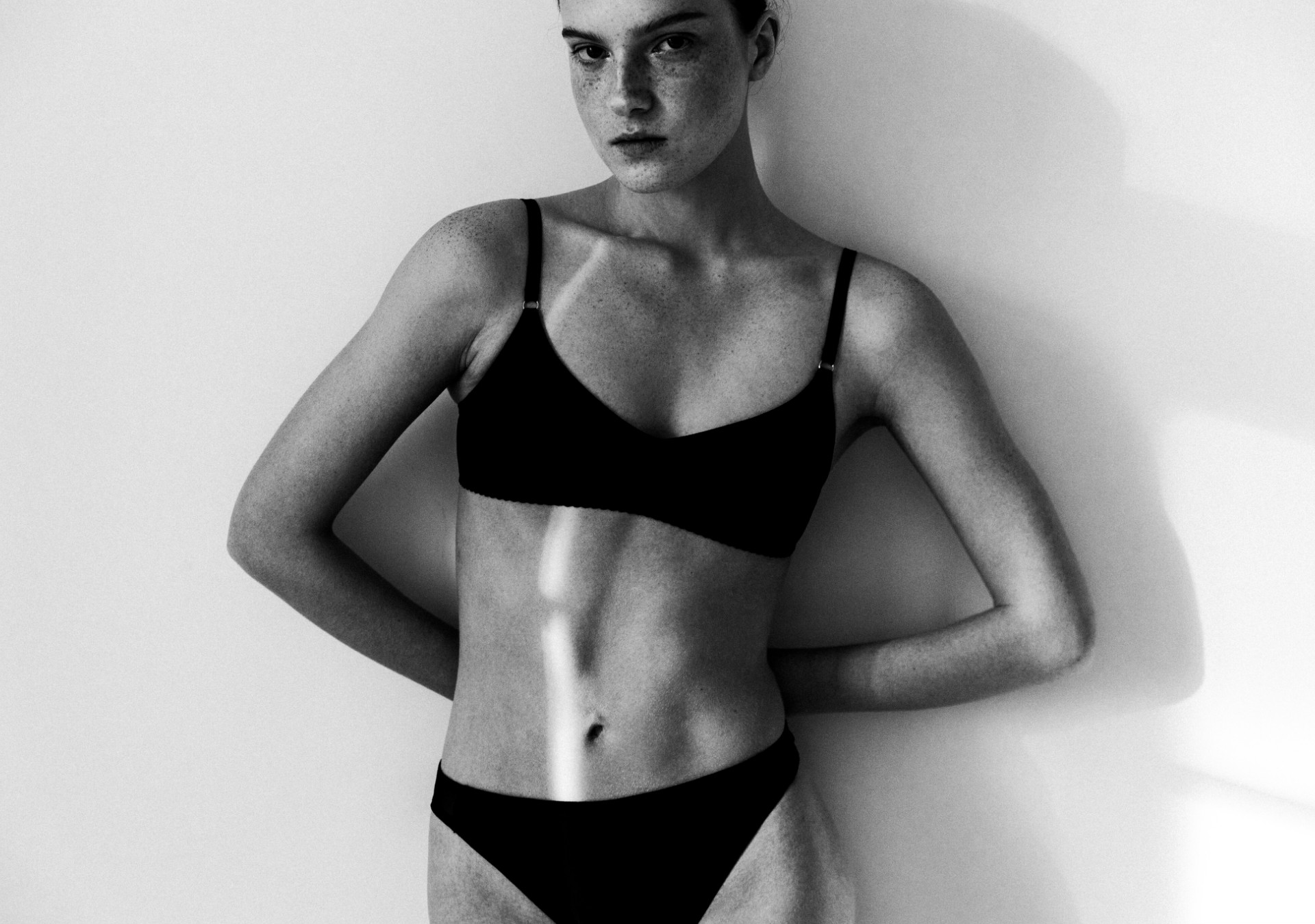 HANNA KOBIALKA Mainboard Touché Models