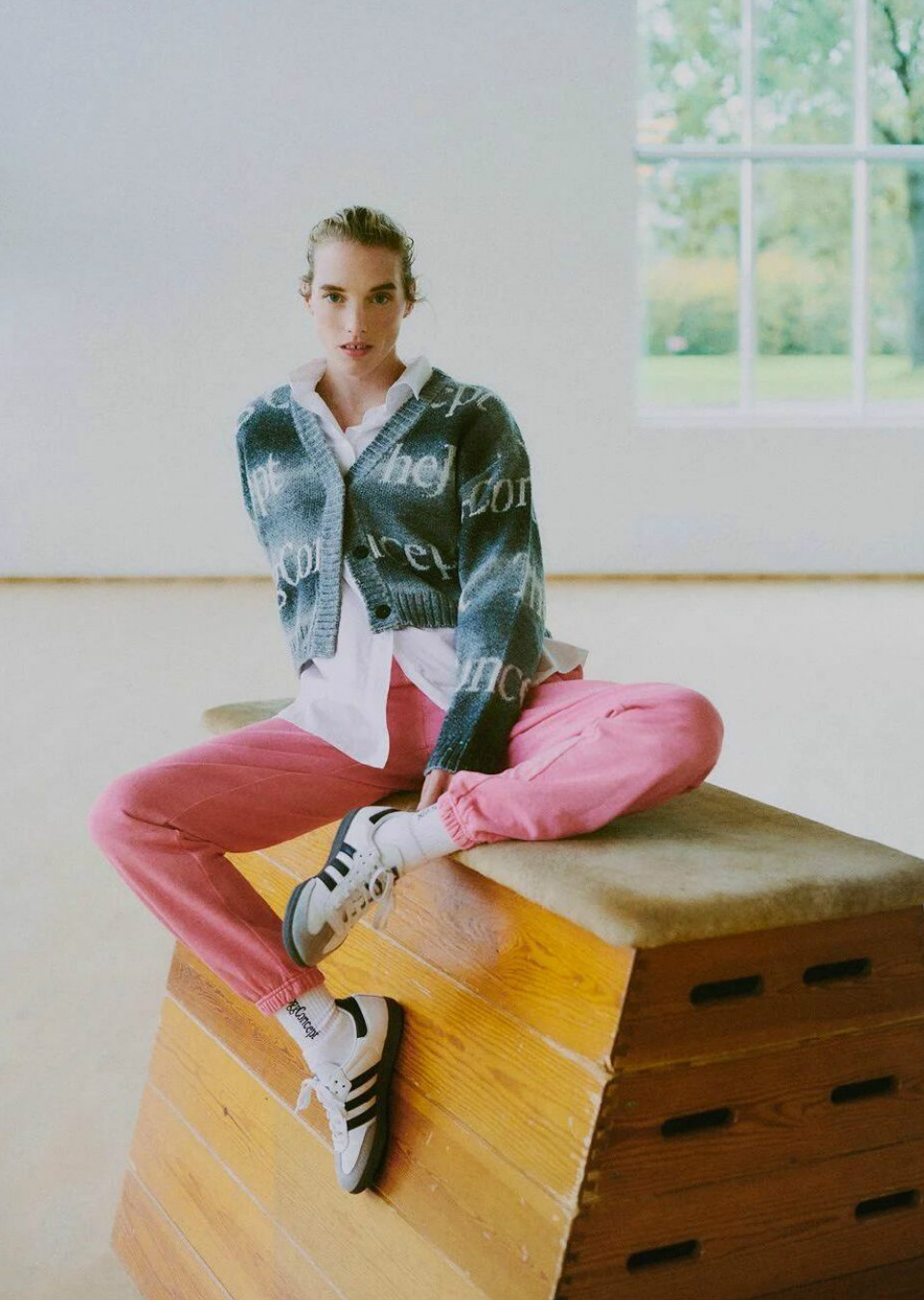 Becca Horn Mainboard Touché Models