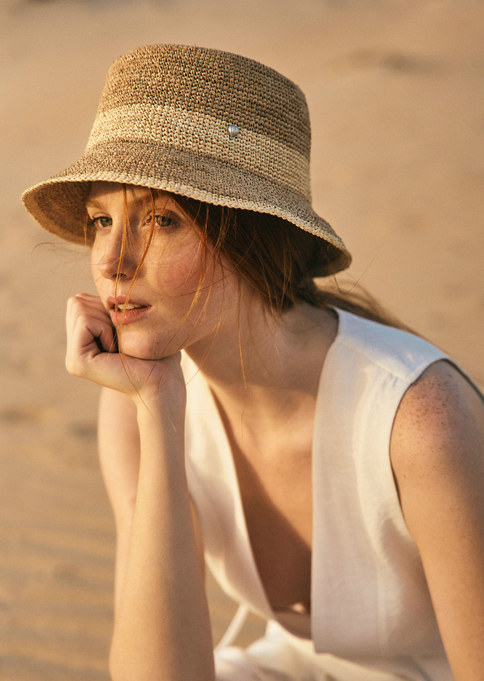 Lucia Pons Mainboard Touché Models