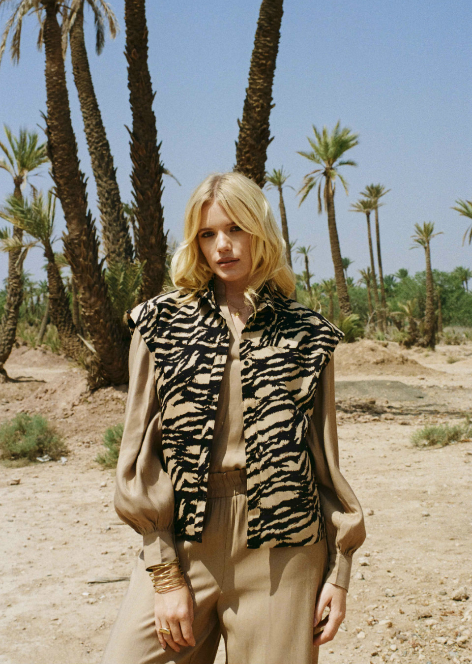 Roos Louwers Mainboard Touché Models