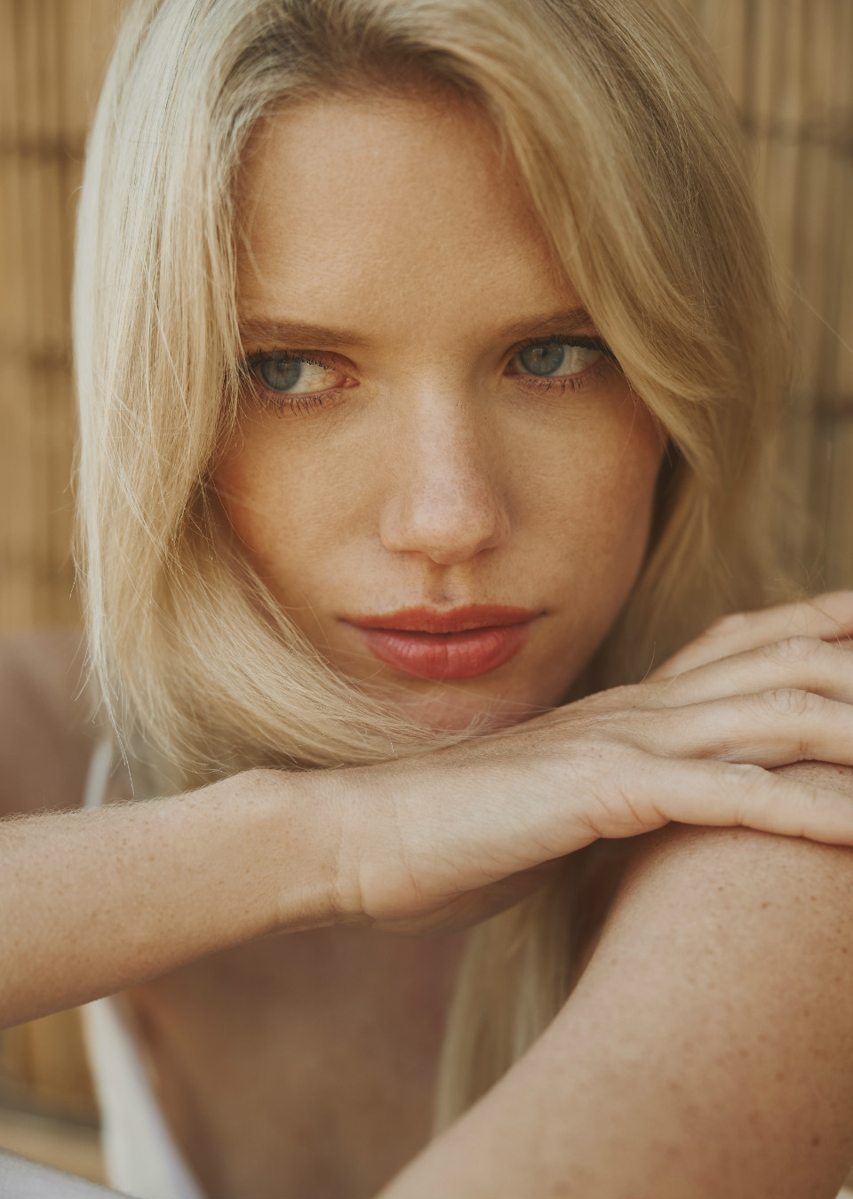 Roos Louwers Mainboard Touché Models