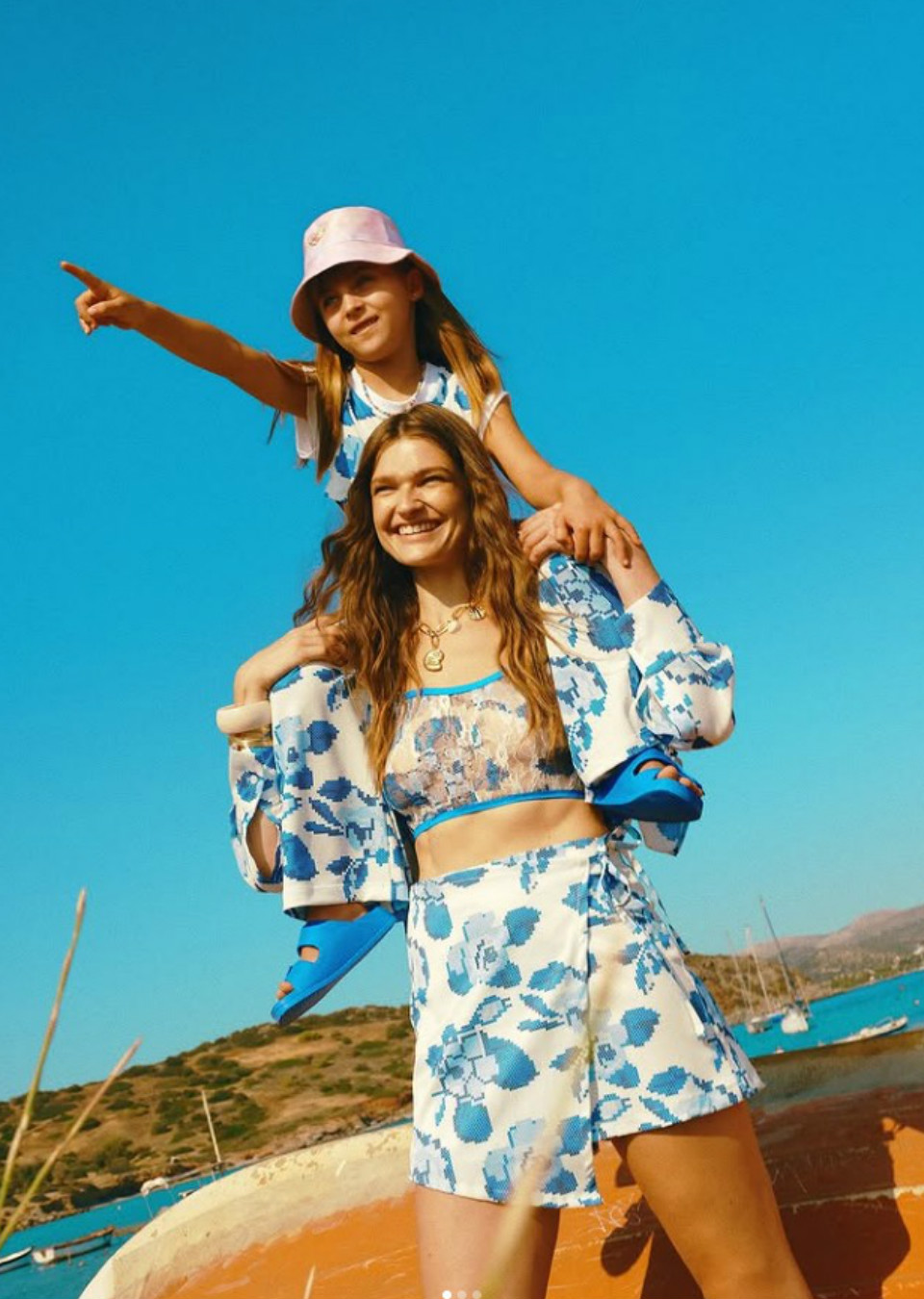 Laura Schoenmakers Mainboard Touché Models