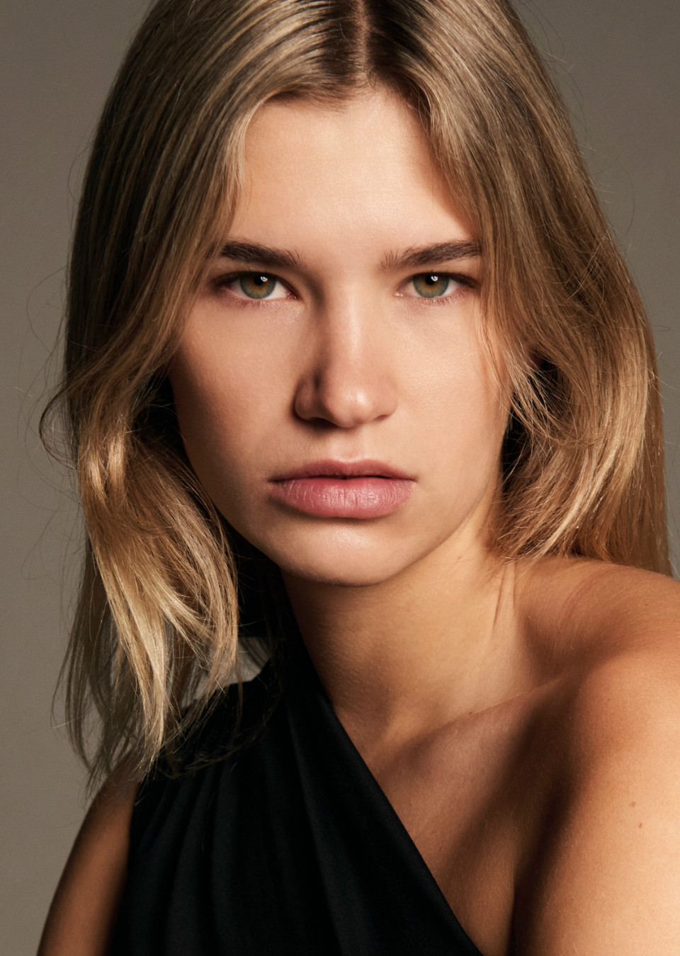 Pascalle van Ginkel Mainboard Touché Models