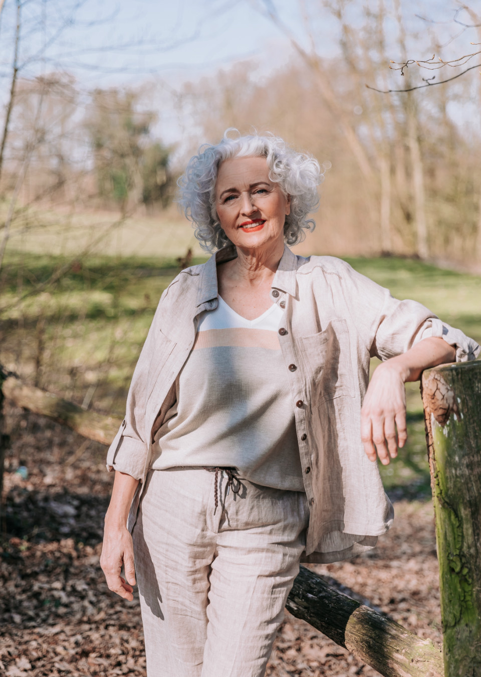 MARIANNE People The Specials