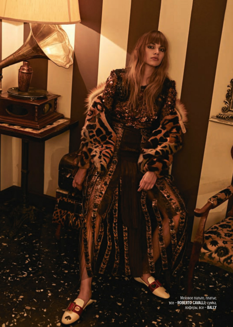 MANON FLOKSTRA Mainboard Touché Models