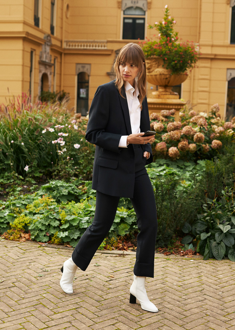 MANON FLOKSTRA Mainboard Touché Models