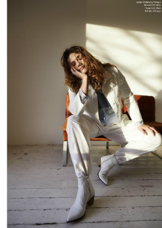 Dominique Models