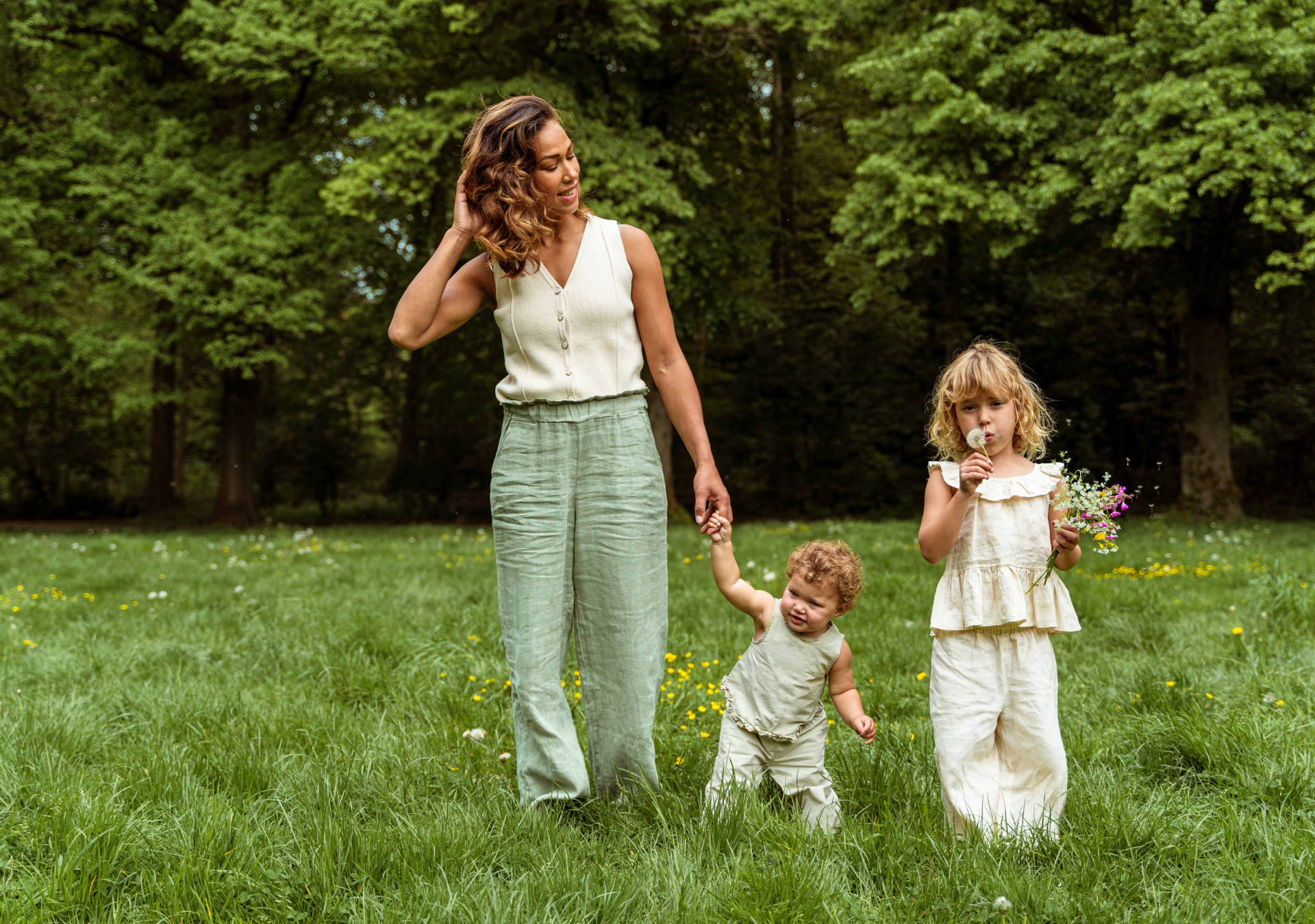 Suzanne Family The Specials