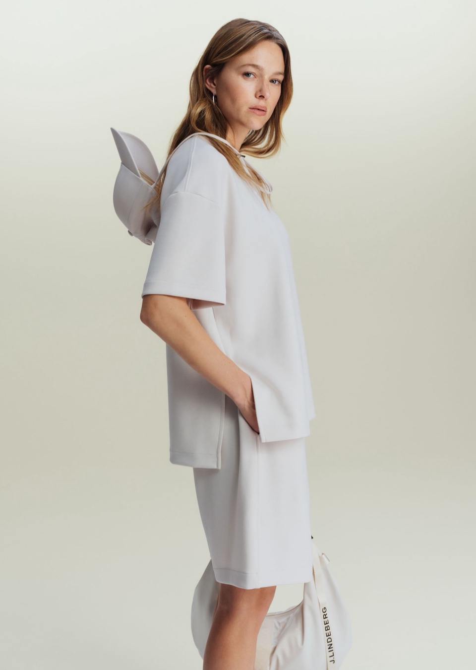 Anais G. Mainboard Touché Models