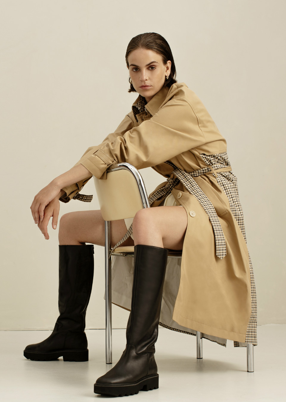 AMBER Louise de Wit Mainboard Touché Models