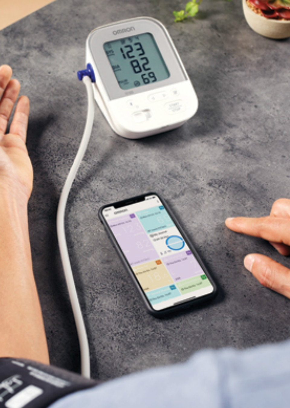 Yannick Hand models The Specials