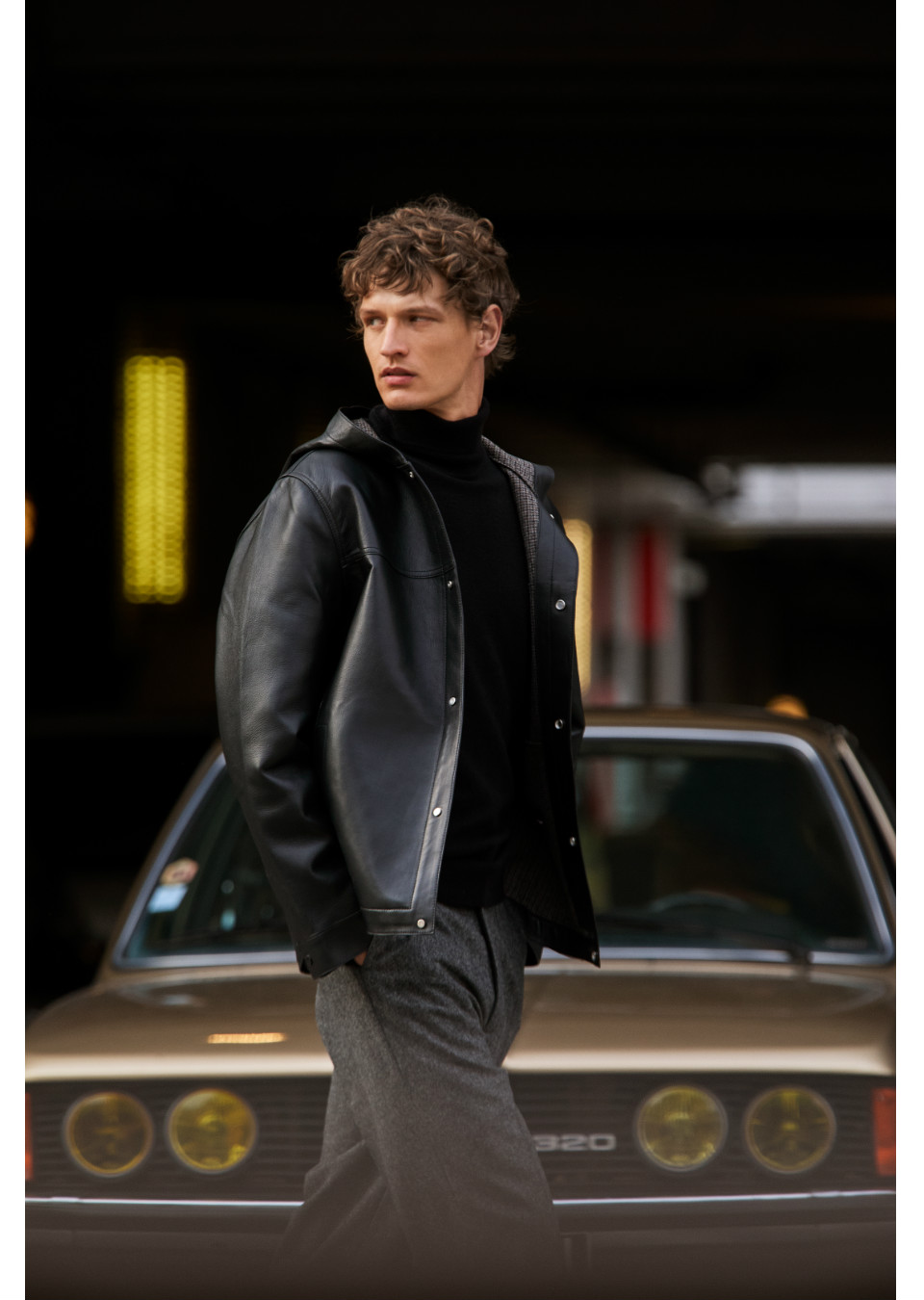 AXEL VAN BEEK Mainboard MAXModels