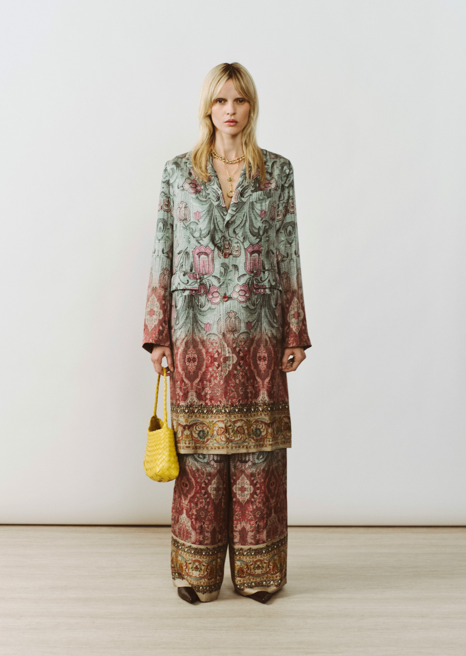 Ann Kuen Mainboard Touché Models