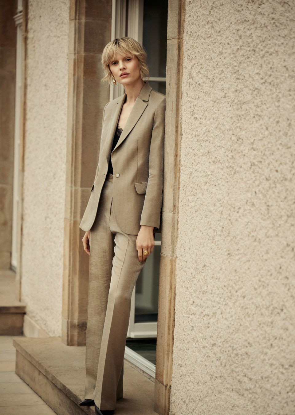 Ann Kuen Mainboard Touché Models