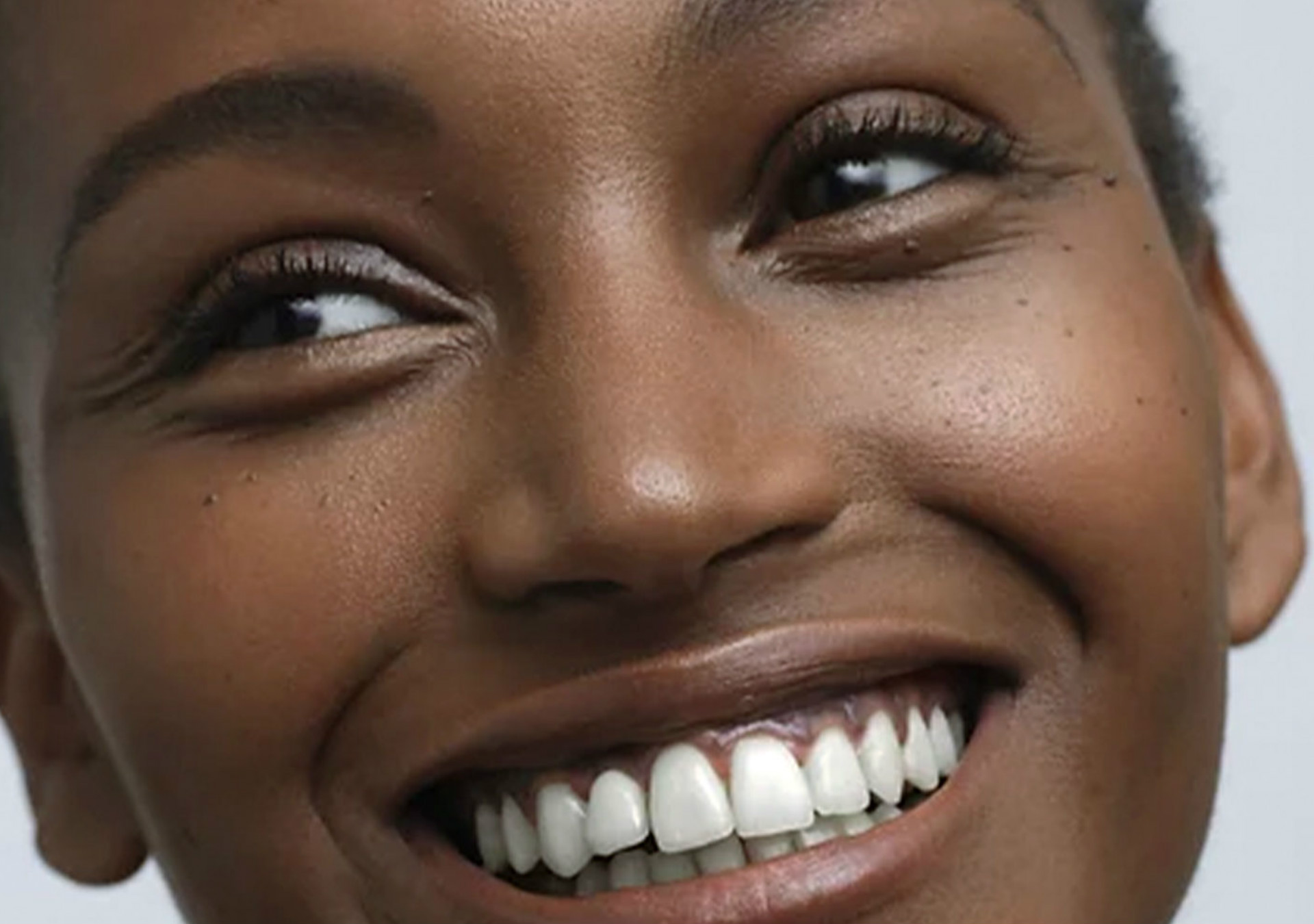 Christelle Yambayisa Mainboard Touché Models