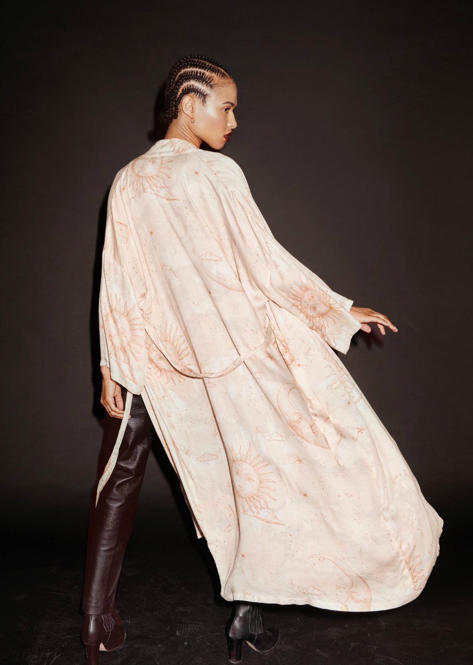 Symilone Van Damme. Mainboard Touché Models