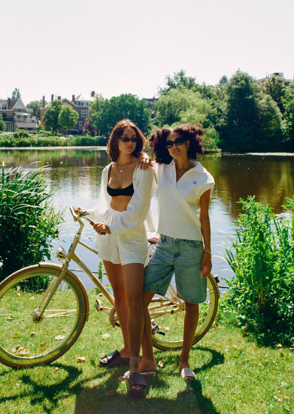 Rebecca van Hove Mainboard Touché Models