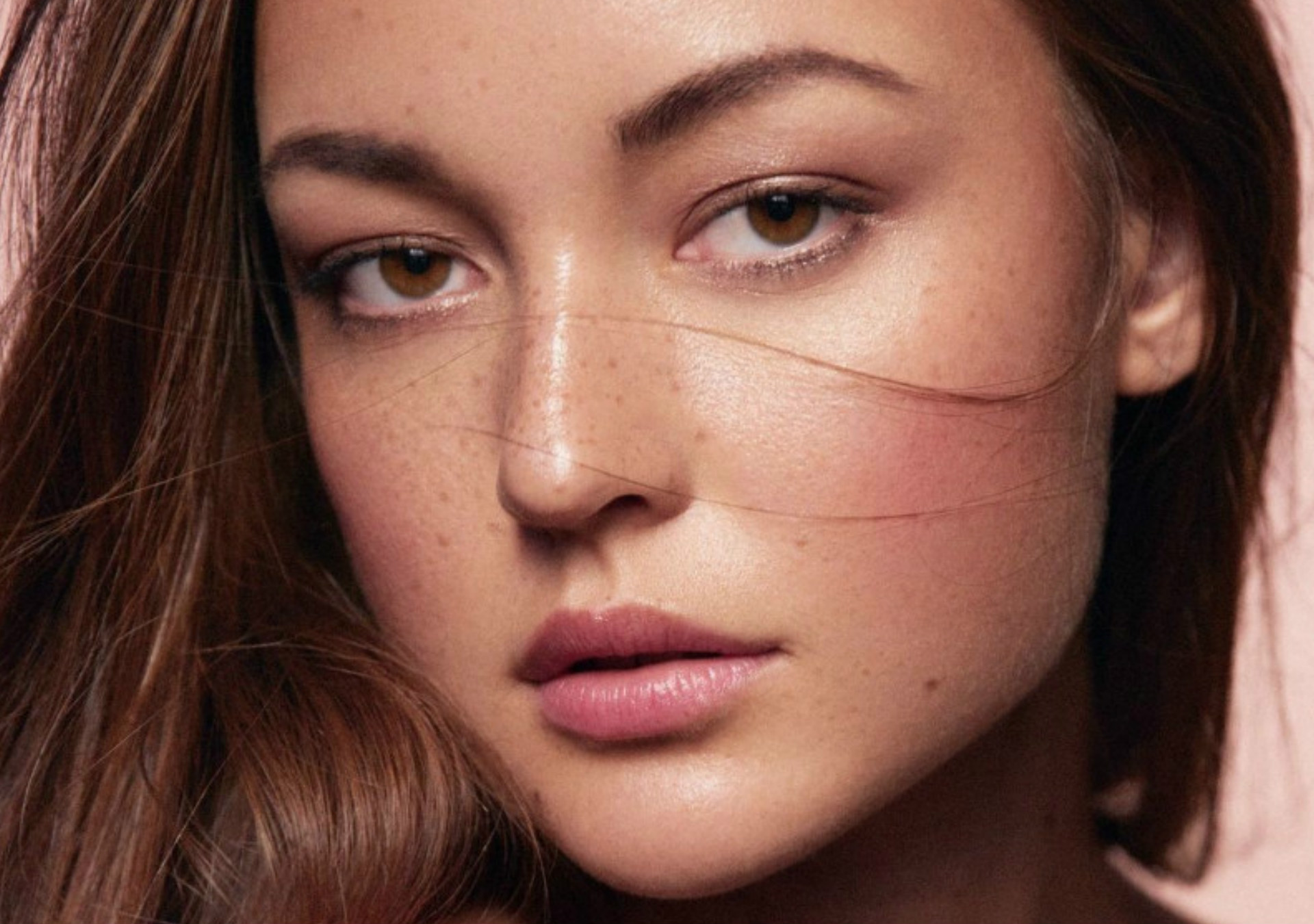 Rebecca van Hove Mainboard Touché Models